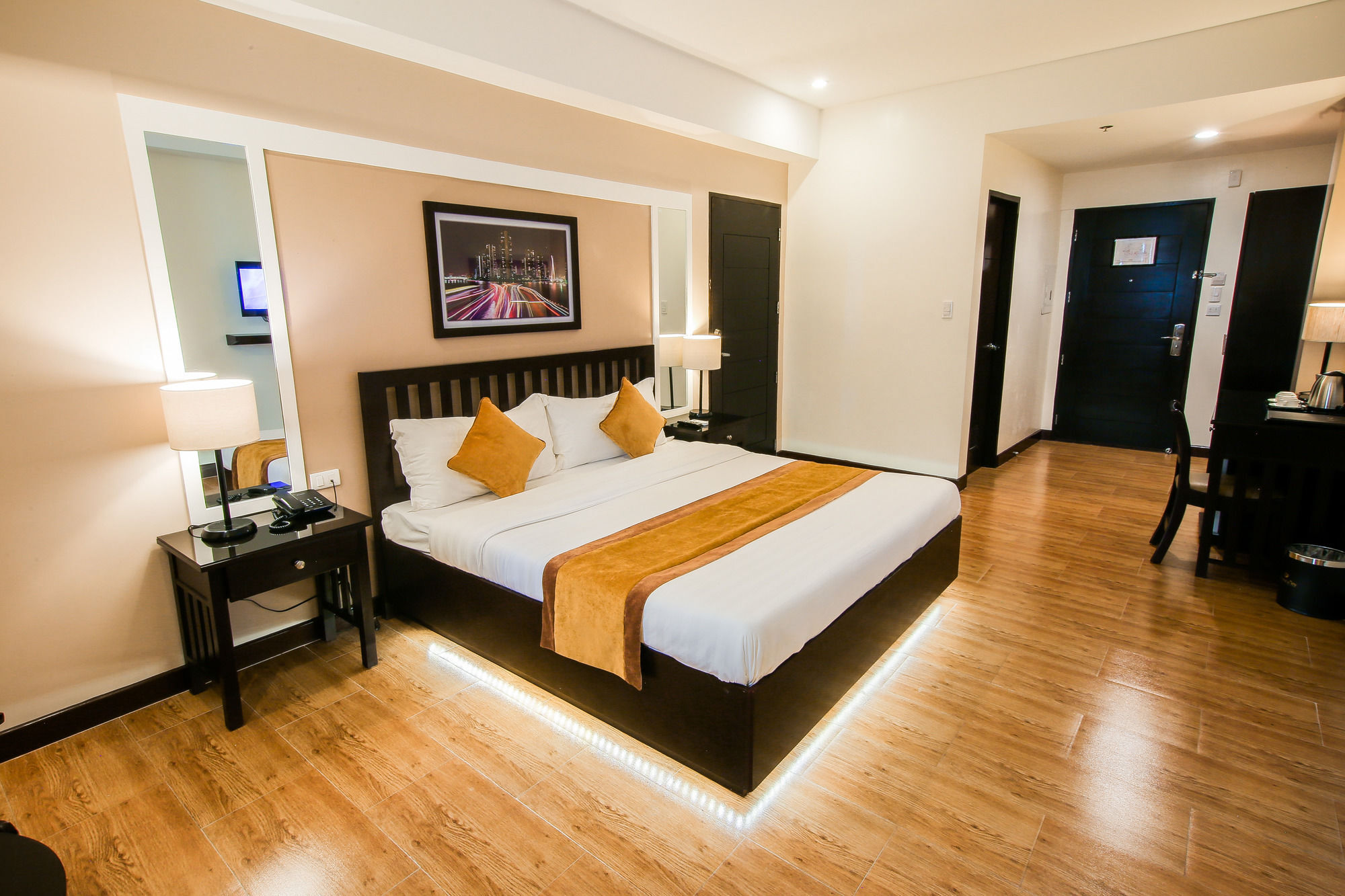 Prime City Resort Hotel Angeles Eksteriør bilde
