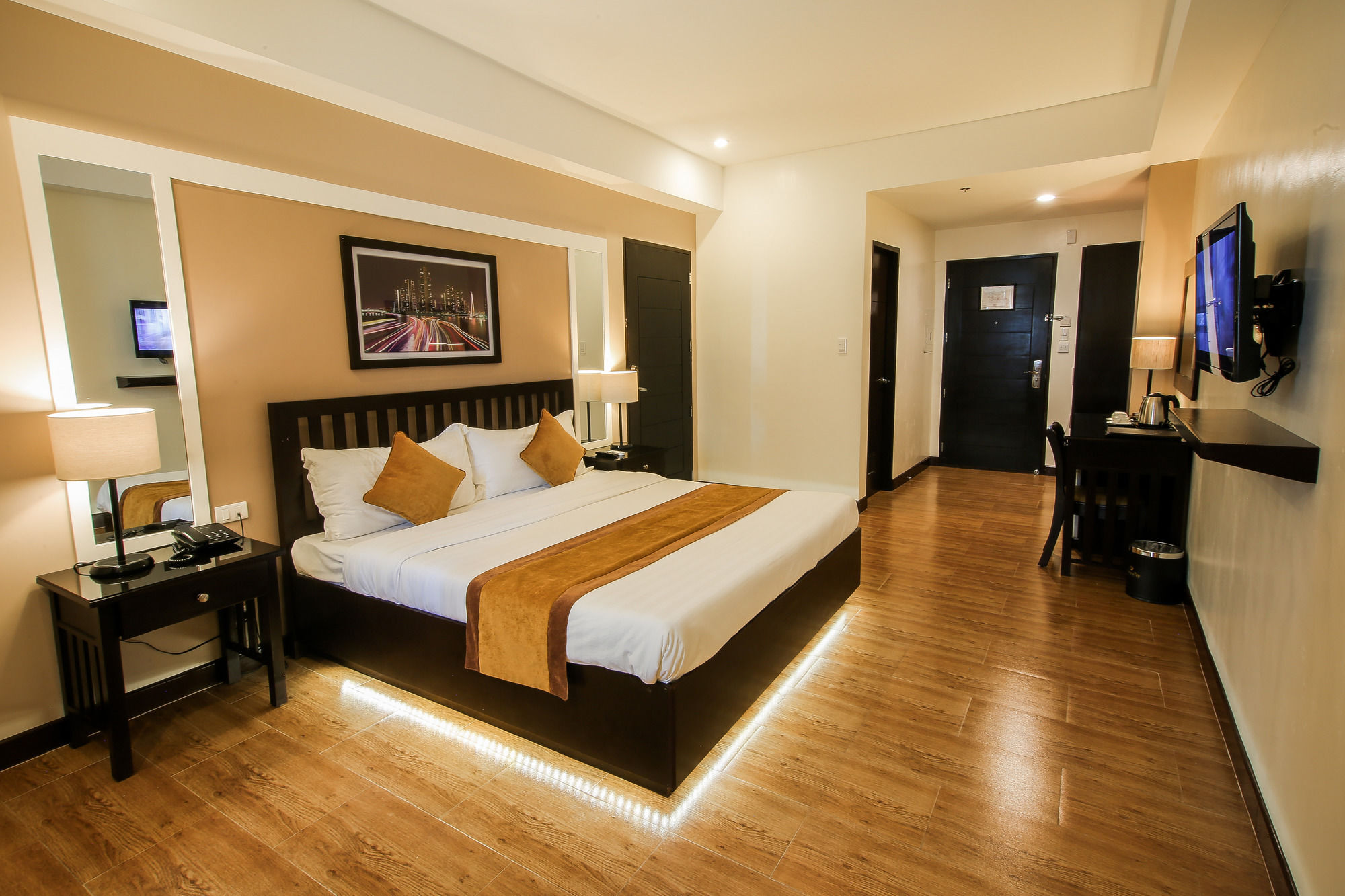 Prime City Resort Hotel Angeles Eksteriør bilde