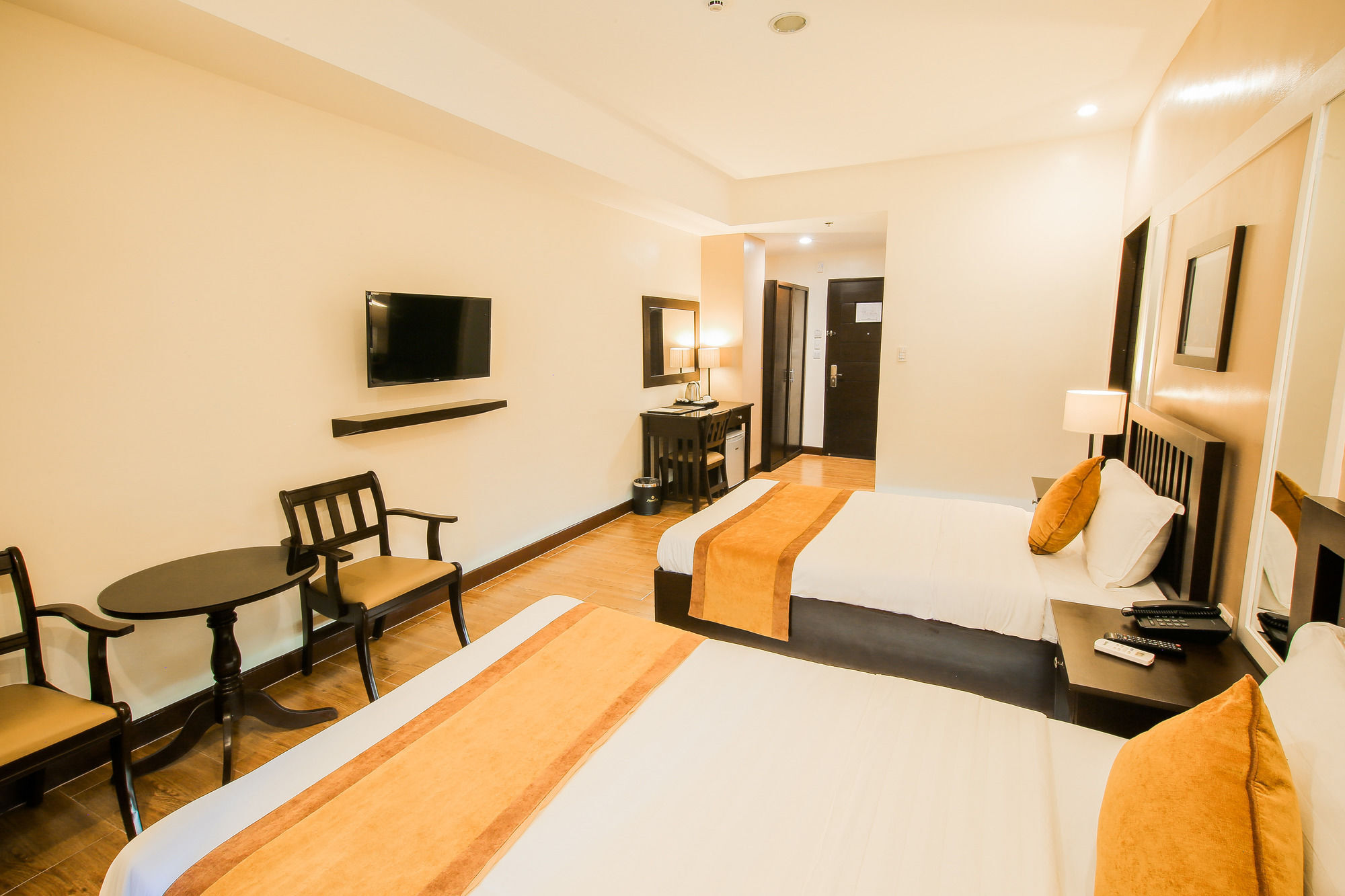 Prime City Resort Hotel Angeles Eksteriør bilde