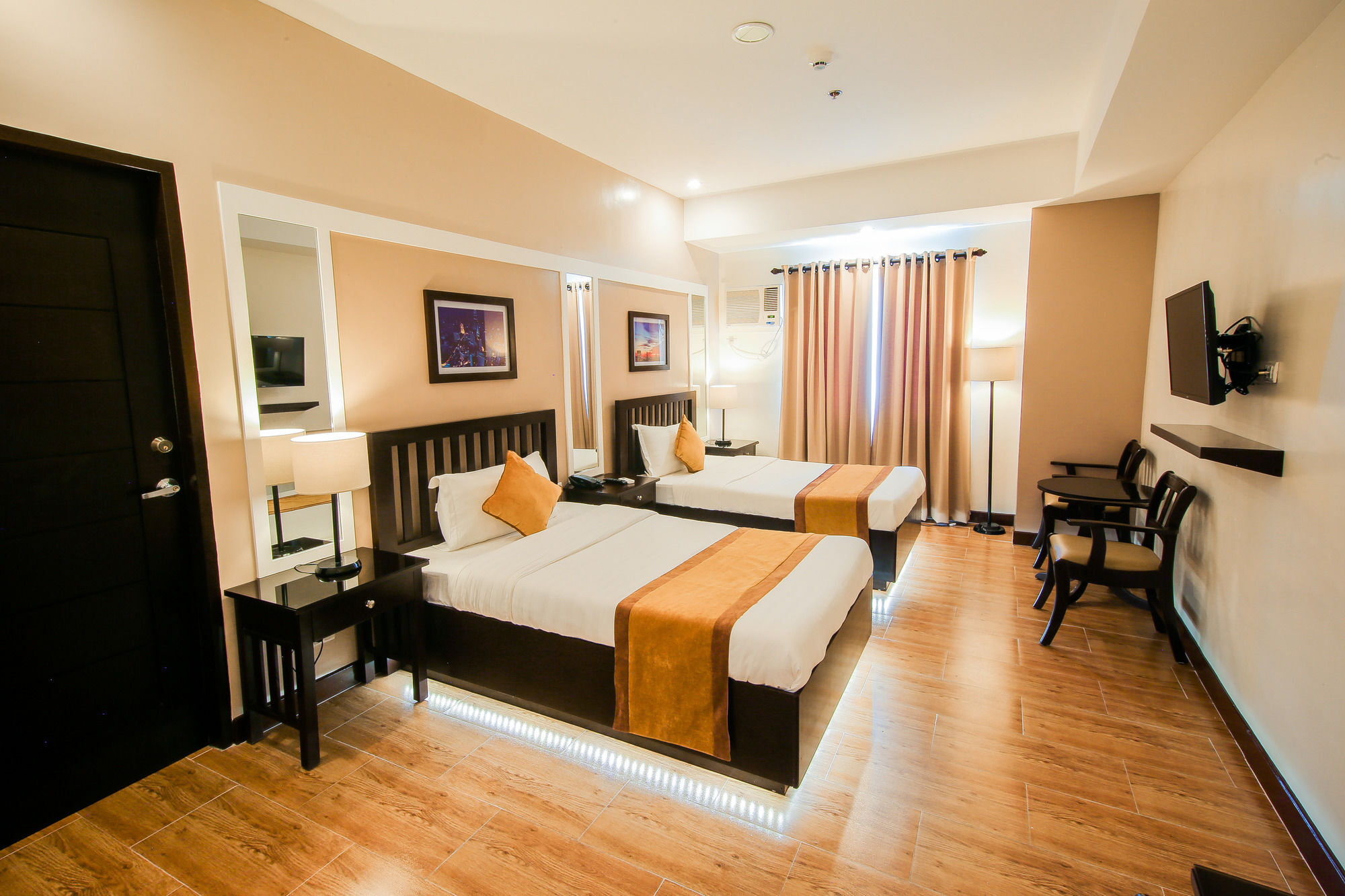 Prime City Resort Hotel Angeles Eksteriør bilde